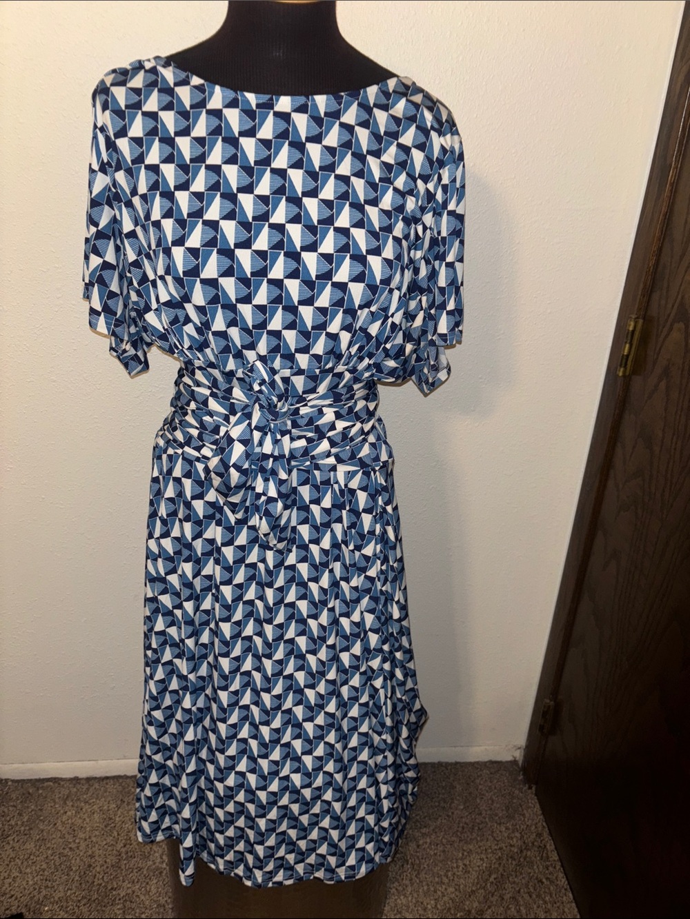 Leota Geometric Print Pullover Dress with Attached Belt size 3X